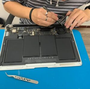 sửa laptop đường đàm thuận huy